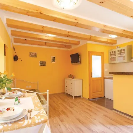 1 Bedroom Beautiful In *