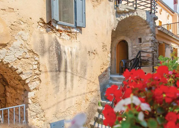 1 Bedroom Stunning In *