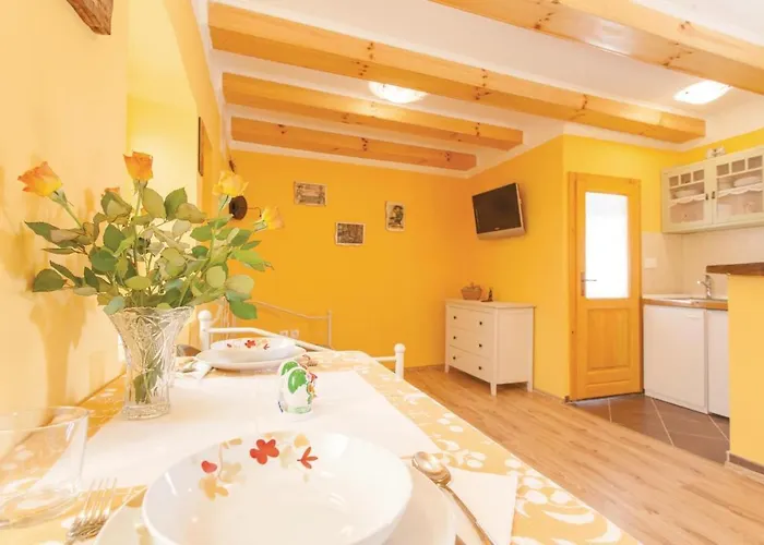 1 Bedroom Stunning In * Omišalj