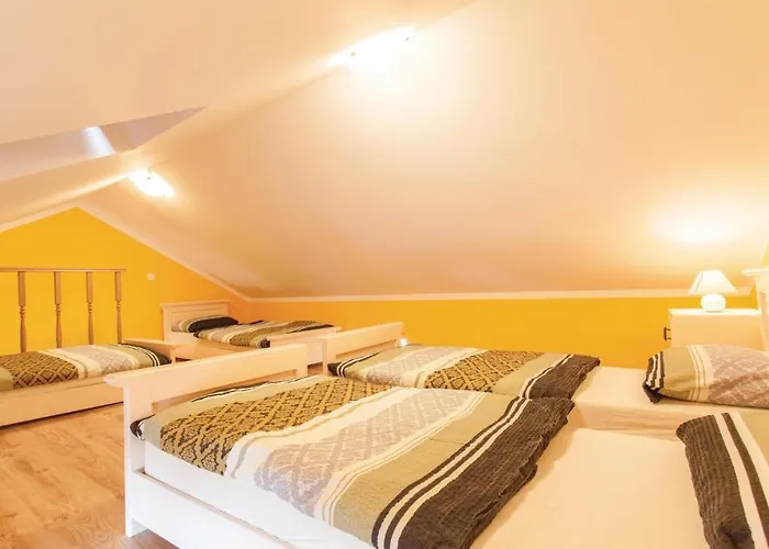 1 Bedroom Stunning In Omišalj