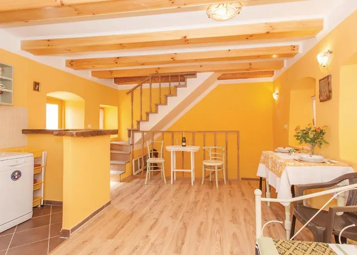 1 Bedroom Stunning In * Omišalj